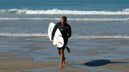 professeur diplomé de surf au camping Montalivet en Gironde