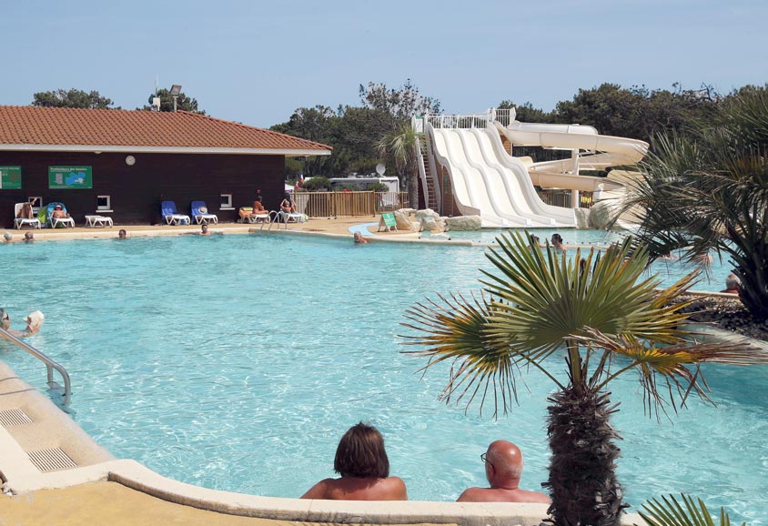 Le Parc Aquatique Naturiste Du Camping CHM Montalivet